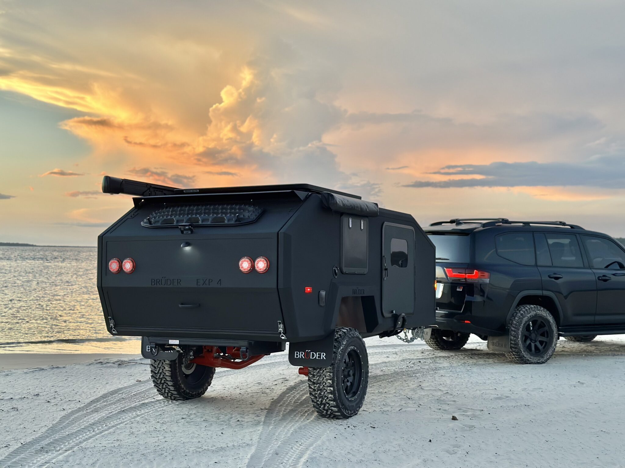 Bruder EXP-4 Rear